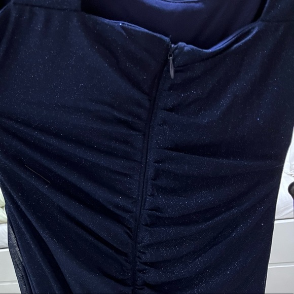 🚨 SALE 🚨 Navy Blue Glitter Gown Dress - size 6P - Picture 8 of 15